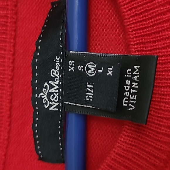 A &M Basic red sweater. - Picture 2 of 4